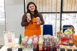Благодаря господдержке предприниматели представили свою продукцию на рождественской ярмарке