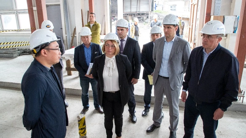 Валерий Лимаренко проконтролировал ход строительства газовой котельной в Корсакове