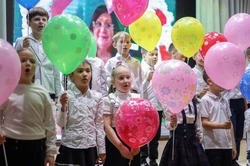 Кузница поколений: школе №1 в Корсакове исполнилось 80 лет