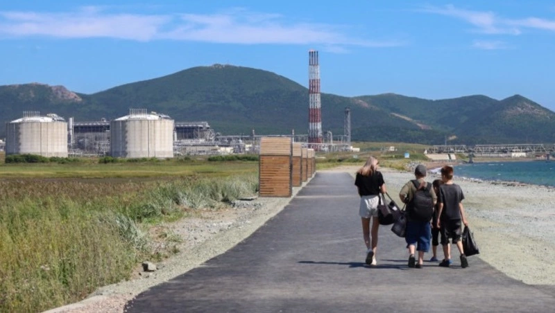 В Пригородном благоустроили прогулочную зону у моря