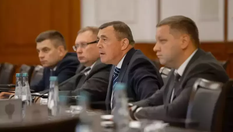Валерий Лимаренко обсудил с Андреем Никитиным модернизацию порта Корсаков