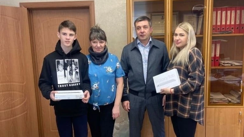 В Корсакове исполнили мечту двух школьников