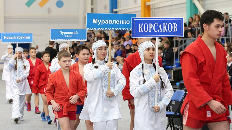 Корсаковские самбисты привезли из Муравленко  2 золотые медали