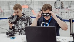 Юные авиаторы Сахалина открыли сезон беспилотных технологий