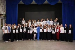 Гордость округа: 85 корсаковцев получили премию губернатора «Талантливая молодежь»