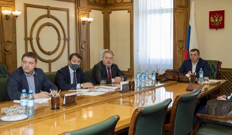Юрий Трутнев поддержал предложение по ускоренной модернизации корсаковского порта 