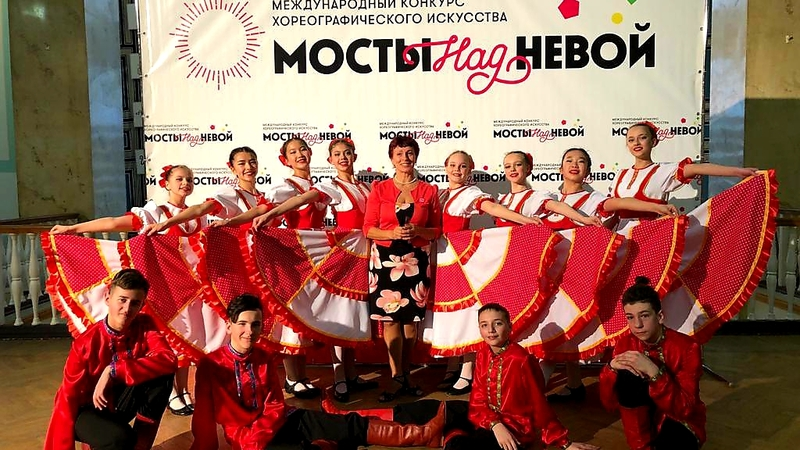 НАВЕЛИ «МОСТЫ НАД НЕВОЙ»