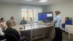 Женский клуб Кадрового центра открывает новые возможности для жительниц Корсакова