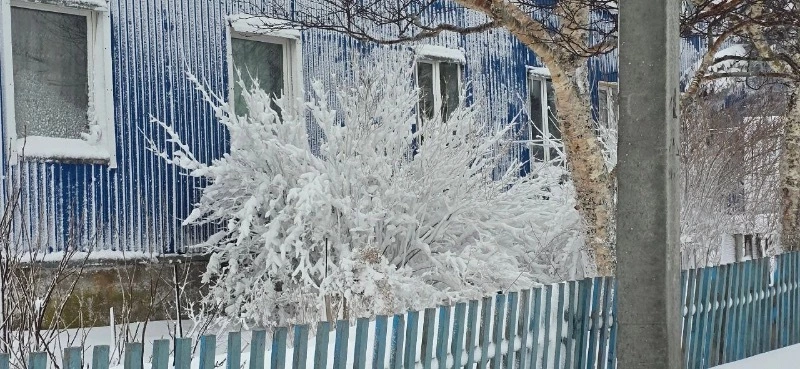 Снежная весна Южно-Курильске: красивые фотографии с Курильских островов 