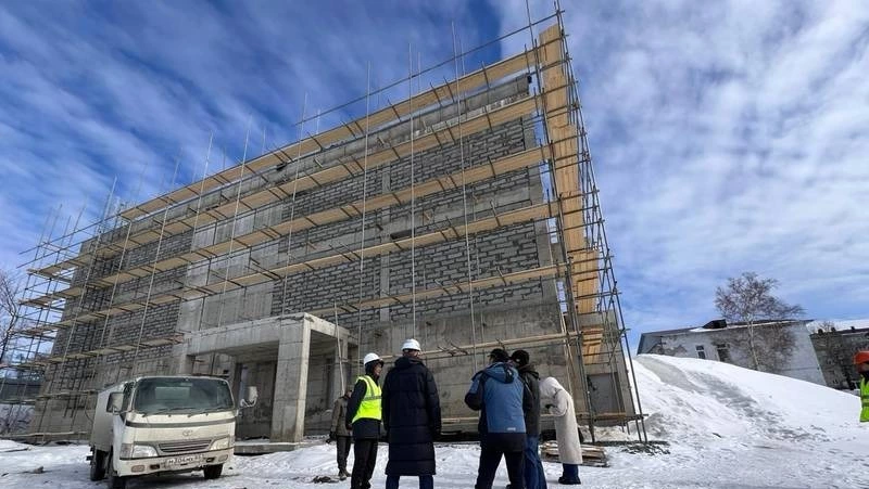 Современный дом культуры в селе Корсаковского района откроется в этом году