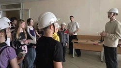 Карьера начинается сегодня: корсаковские школьники знакомятся с профессиями