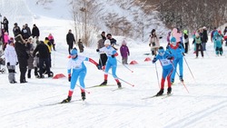 В Корсакове состоялась массовая гонка «Лыжня России»