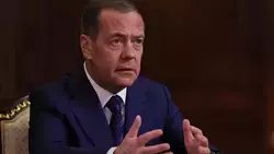Дмитрий Медведев рассказал о развитии России, роли бизнеса и технологическом суверенитете