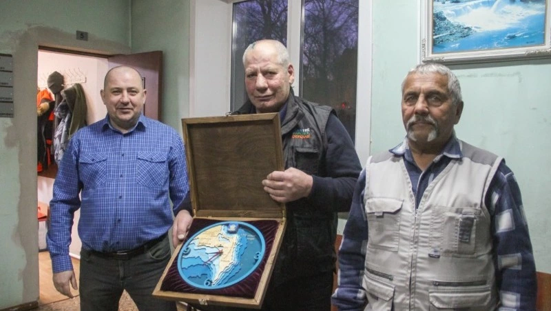Корсаковских энергетиков и спасателей поздравили с профессиональными праздниками