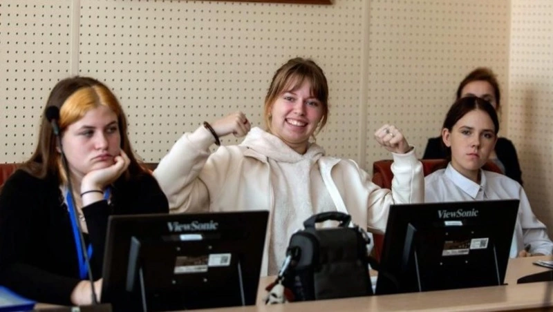 Корсаковская школьница покорила «ЗооЛитФест»: четыре награды за талант!