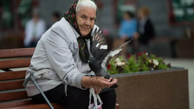 Более 156 тысяч островитян уже получили доплату к пенсии